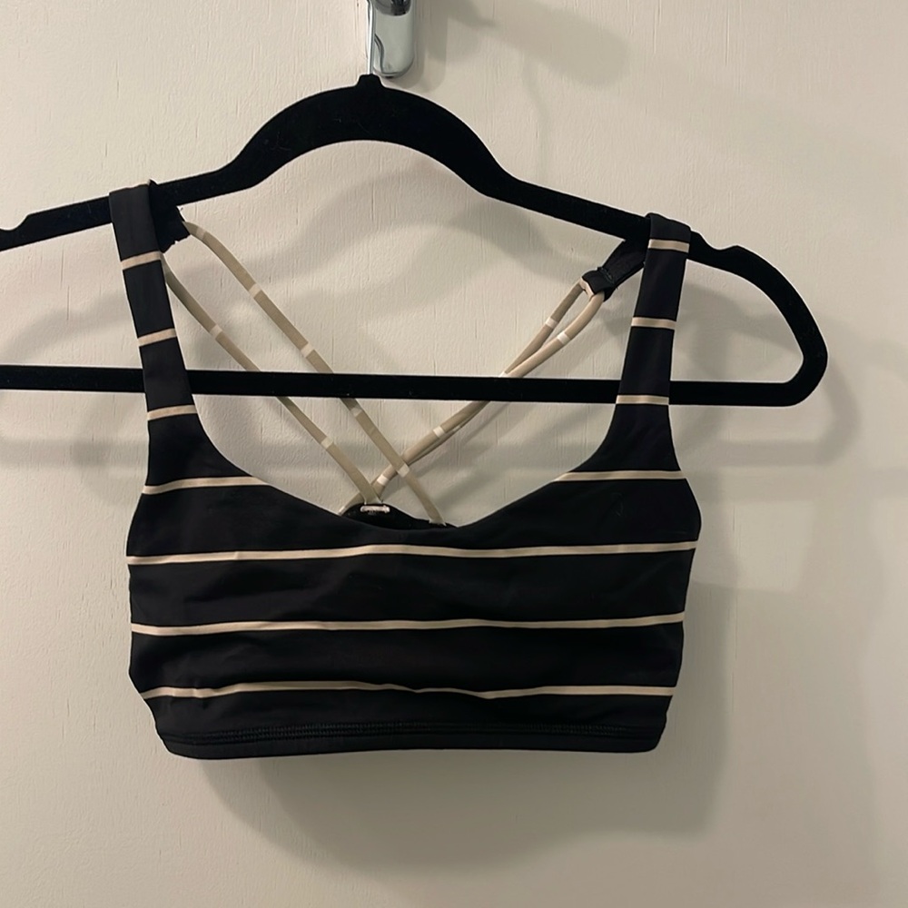 Sports bra